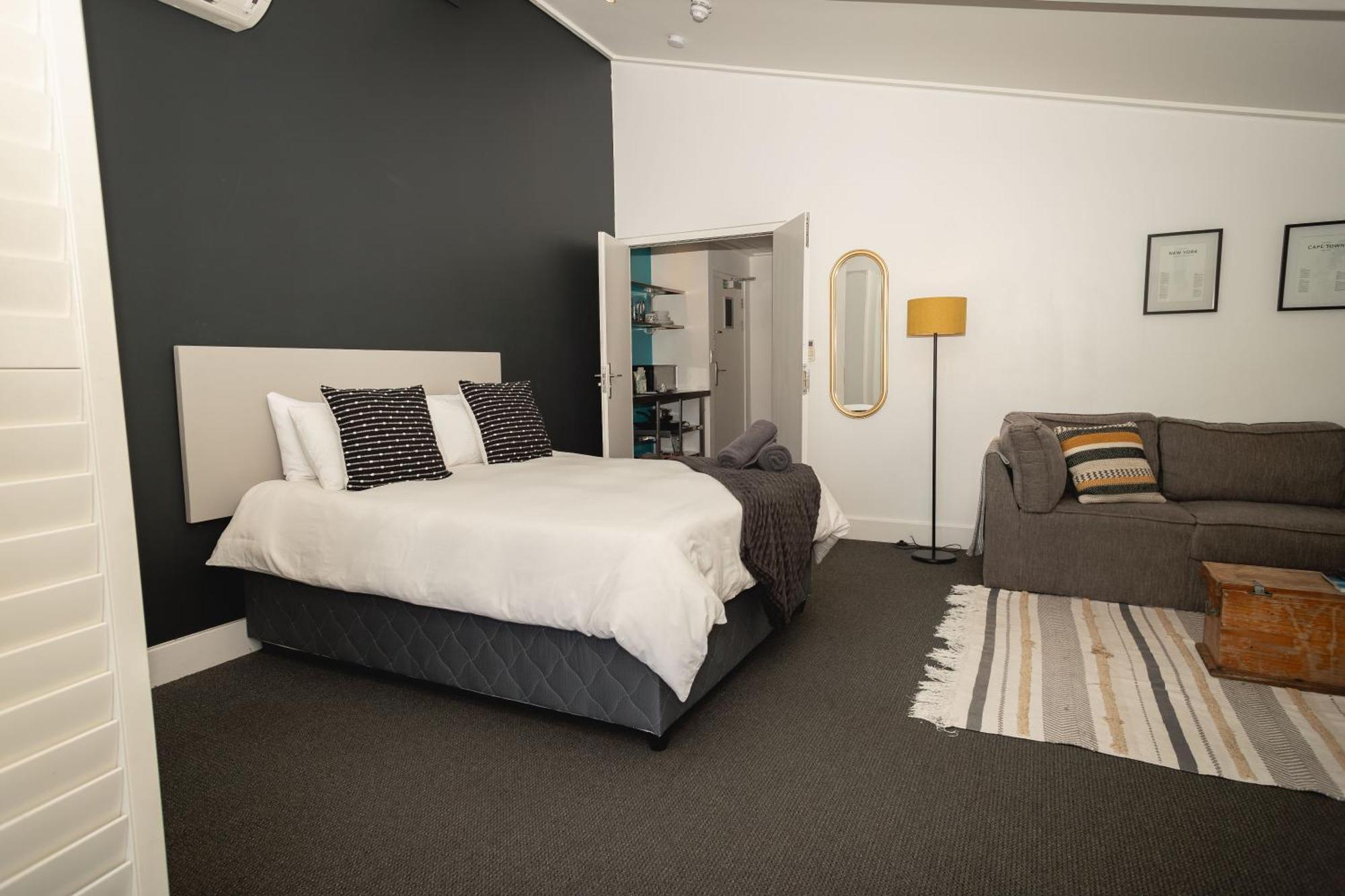 Central Mountain View Apartment, Hermanus Waterfront Екстериор снимка